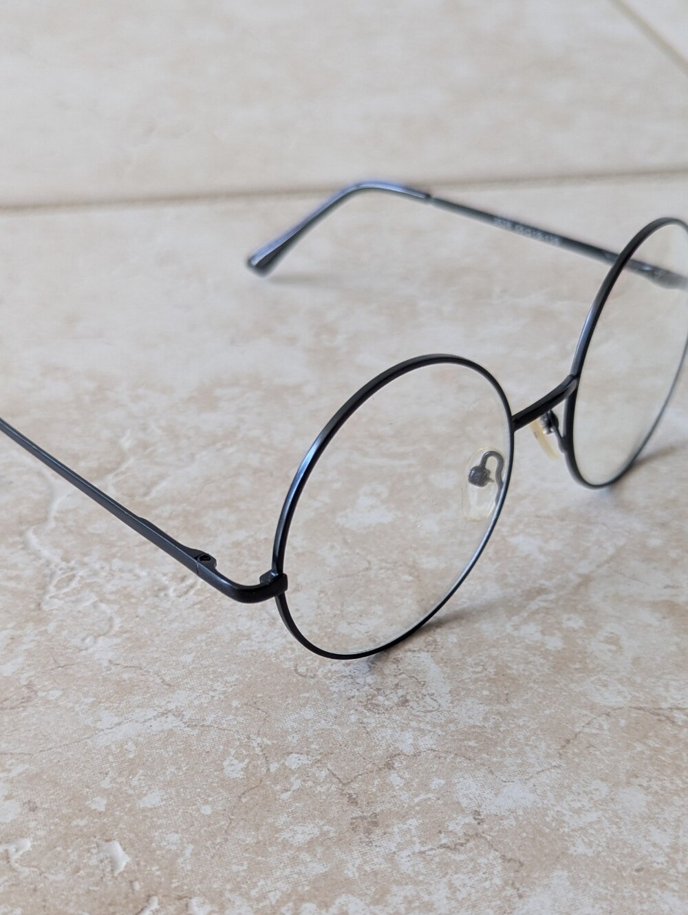 Black Round Metal Reading Glasses - Classic Style